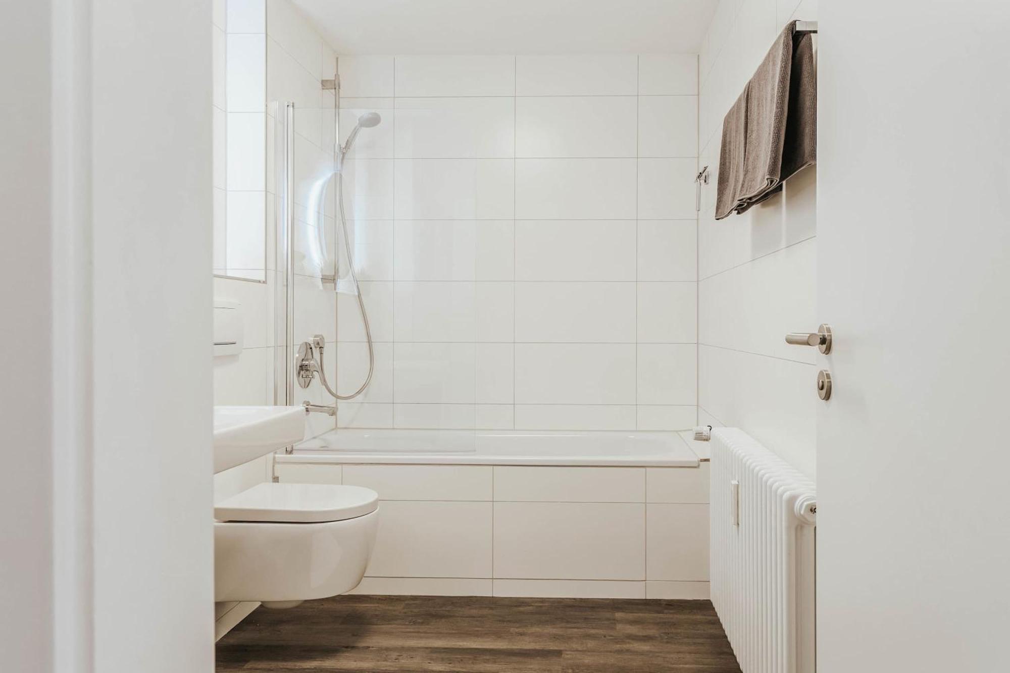 Relax Apartment Black & White ฟรีดริชส์ฮาเฟน ภายนอก รูปภาพ